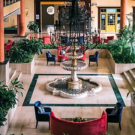 Hotel Grand Muthu Golf Plaza 5*