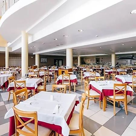 Grand Muthu Golf Plaza Hotel