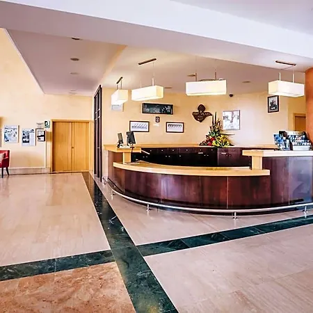 Grand Muthu Golf Plaza